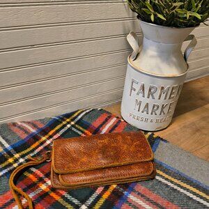 Portland Leather Goods "Lilly" wristlet